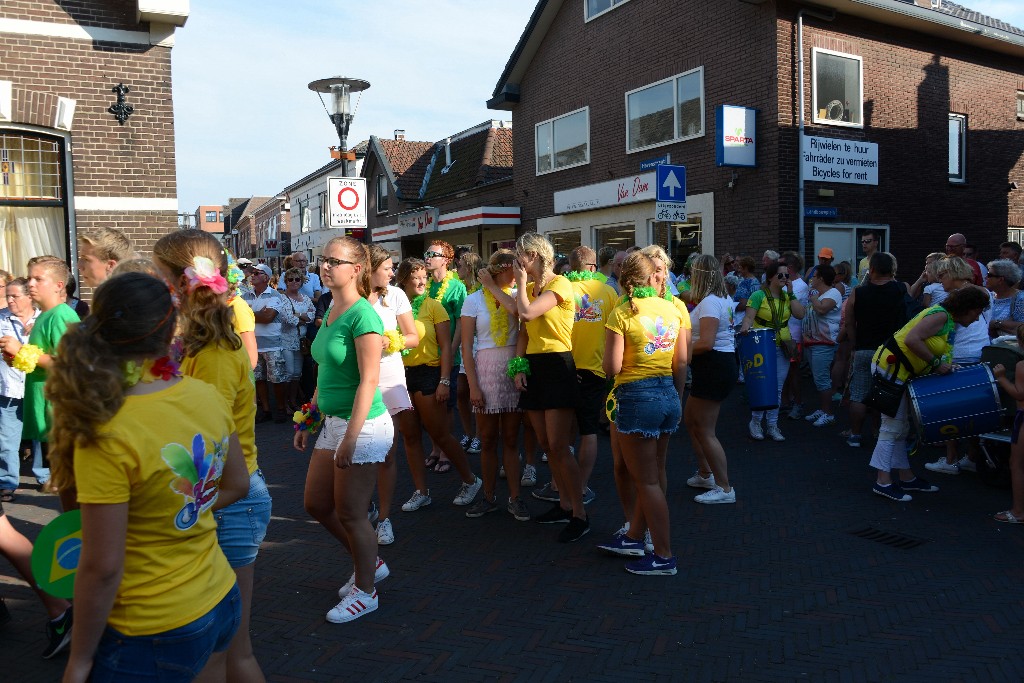 ../Images/Zomercarnaval Noordwijkerhout 2016 249.jpg